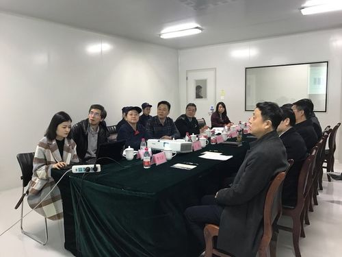 I capi di Shaanxi Food and Drug Administration provinciale hanno visitato Xi'an Libang Co. farmaceutico, srl per la ricerca ed orientamento
