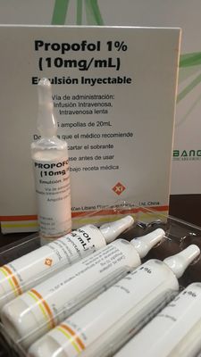 Un buon prezzo. Anestesia di DMF Propofol 10ml COPP Propofol per il PE di USP dei cani in linea